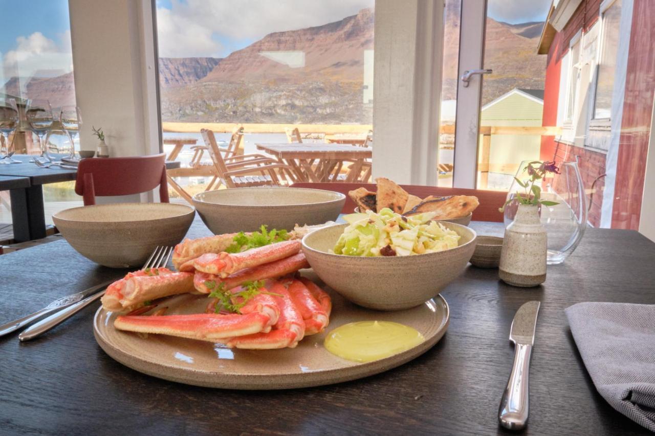 Hotel Disko Island Qeqertarsuaq Exterior photo